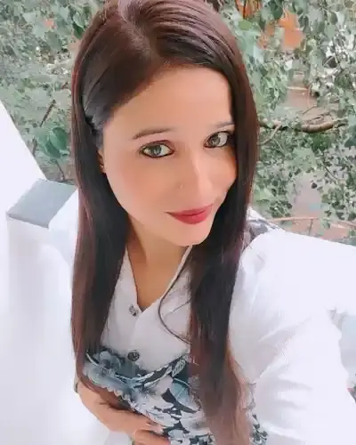 Call Girls in Daulatpur